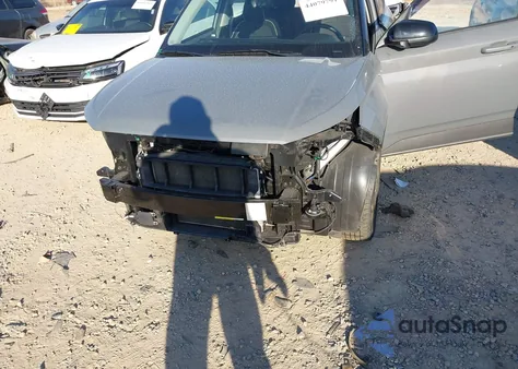 2022 Hyundai Venue Limited from USA, damaged, VIN KMHRC8A38NU172813